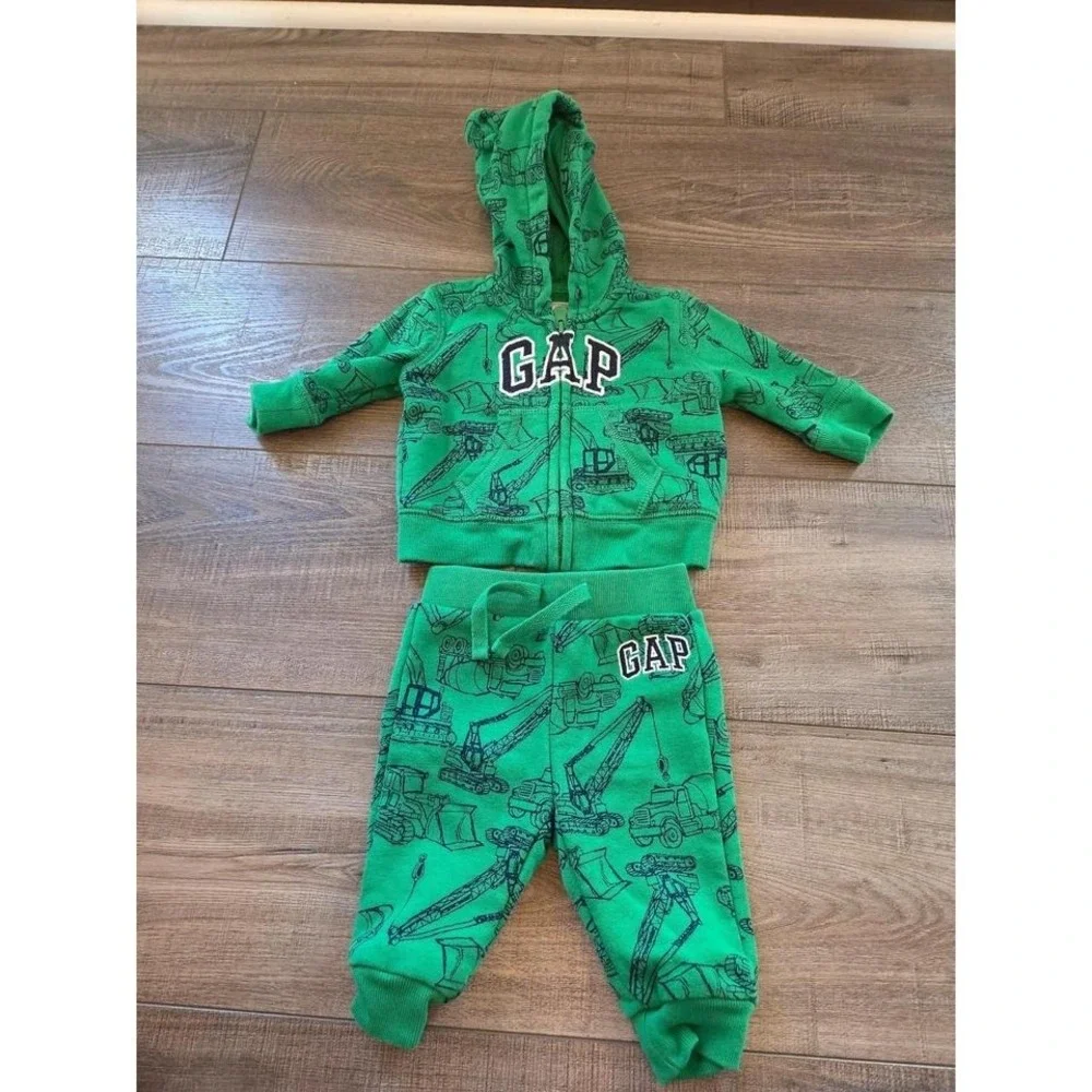 Baby gap baby boy outfit 0-3‎ mos